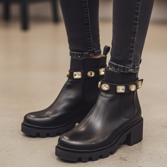 Steve Madden Jamulet Jeweled Chunky Chelsea Black Booties Size 8 - Picture 1 of 16
